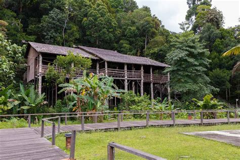 Longhouse Experience With the Iban Tribe - Kated