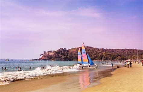 An insight into Famous Beaches of Goa - Taj With Guide Blog