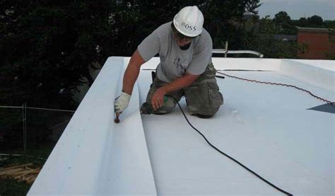 Rubber Roofing Prices – Homeowners Guide! | RoofCalc.org