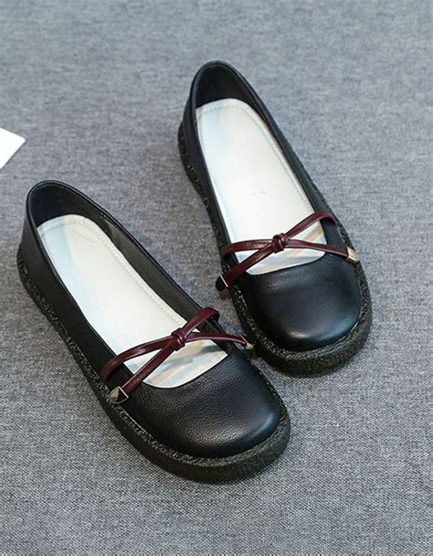 Leather Nurse Shoes Soft Bottom Casual Flats — Obiono