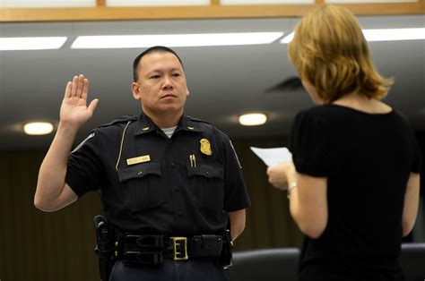 Ann Arbor makes it official with swearing in of new police chief