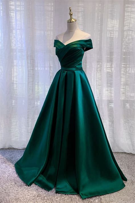 emerald green prom dress 2021 | Dresses Images 2022