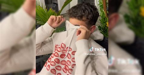 We're Totally in Love With TikTok's Kiss Hoodie DIY Trend