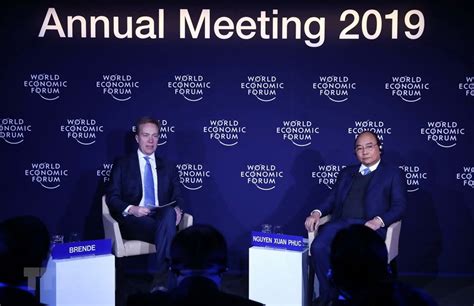 Vietnamese premier, WEF president join Vietnam-themed dialogue at ...