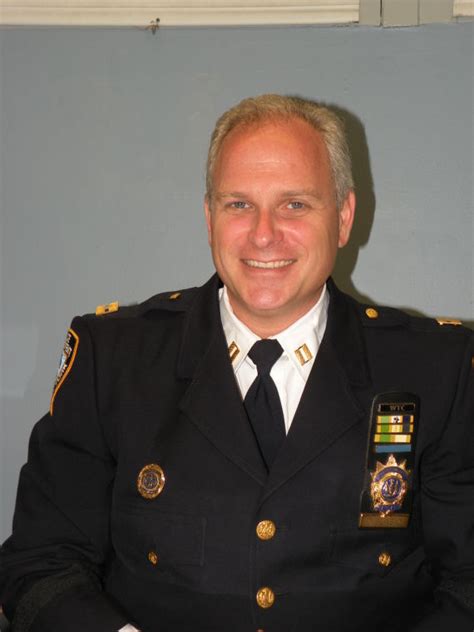 Precinct commander is promoted - The Brooklyn Home Reporter