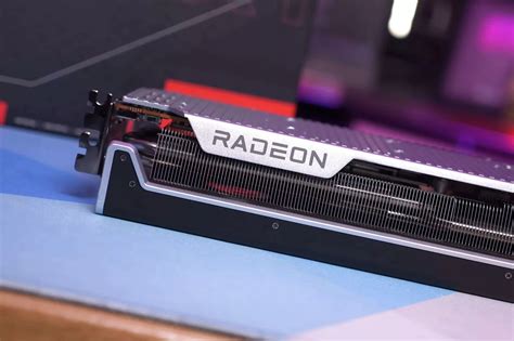 GeForce RTX 4070 vs. Radeon RX 7800 XT | TechSpot