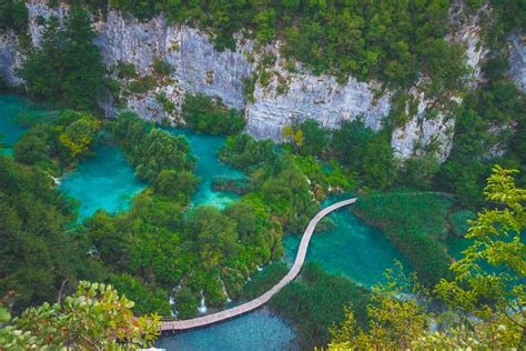 5 Reasons to Never Visit Plitvice Lakes National Park (+1 Reason to Visit)