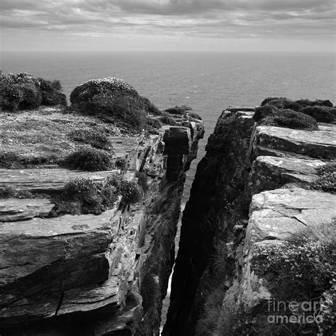 A chasm at the The Chasms Photograph by Paul Davenport - Fine Art America