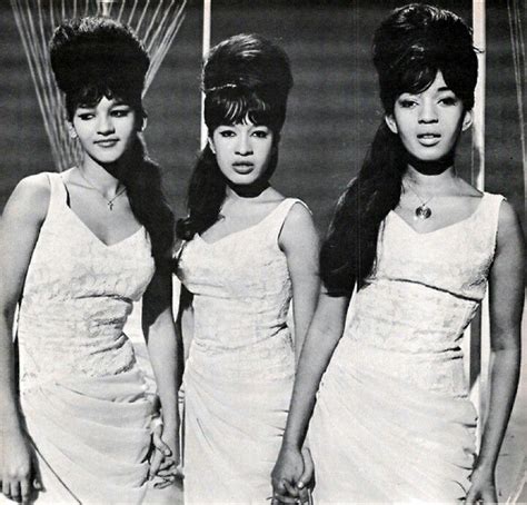 The Ronettes ! | The ronettes, Vintage music, Vintage black glamour