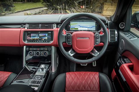 Range Rover (2013-2017) Interior & Infotainment | Carwow