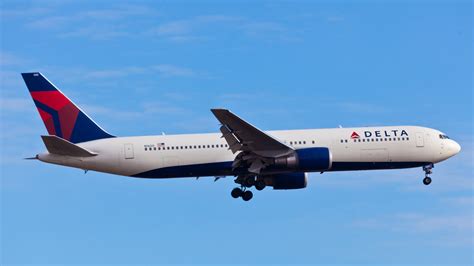 Delta Will Offer Nearly $10,000 to Passengers Who Forfeit Their Seats ...