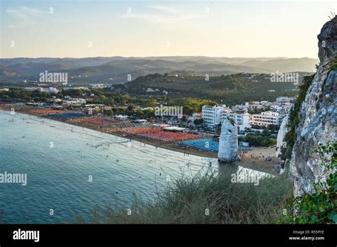 Vieste beach hi-res stock photography and images - Alamy