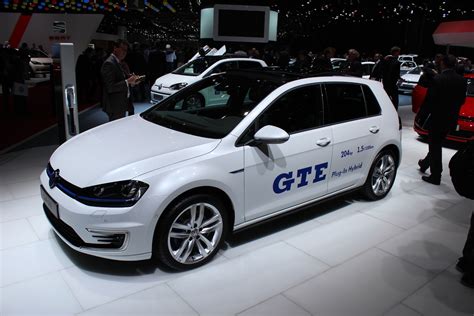 Volkswagen Golf GTE Plug-In Hybrid: Live Photos From Geneva