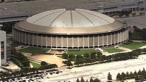 What's the Astrodome renovation timeline?