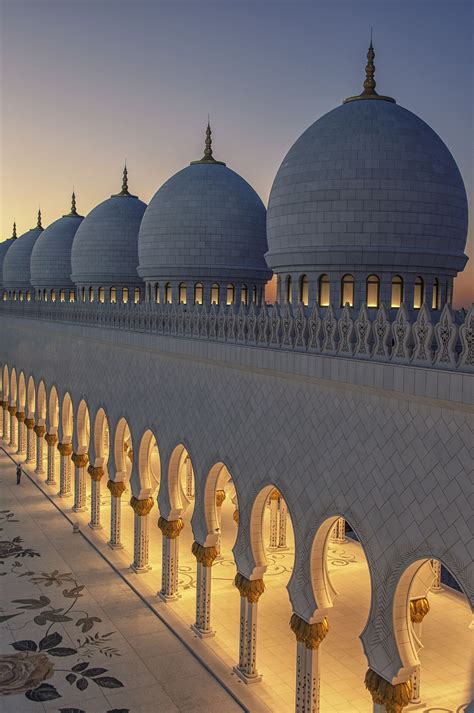 Domes and Posts of Sheikh Zayed Grand Mosque | Sheikh zayed grand ...