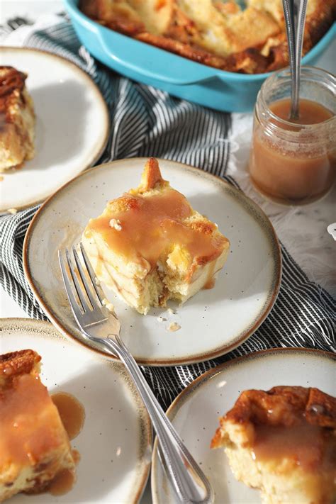 How to make Homemade Bread Pudding with Caramel Sauce