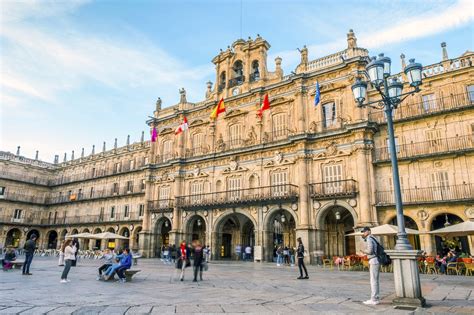 Salamanca in Madrid - Walk Glamorous Boulevards With Upscale Boutiques ...