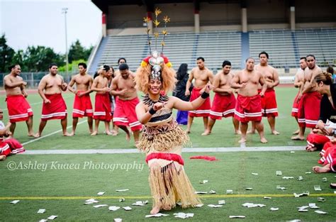 Samoan Siva (Dance). Taupou. Taualuga. Ashley Kuaea Photography 2012