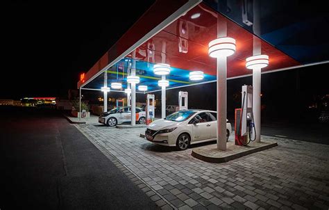 Ultra fast charging stations | electric vehicles | E.ON