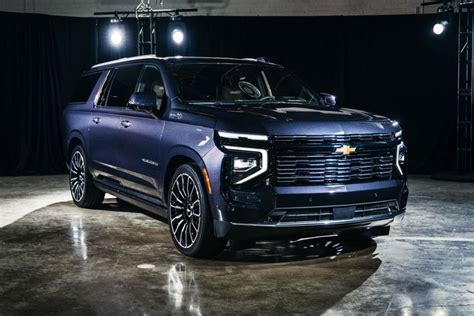 2025 Chevy Tahoe & Suburban: Big SUVs Get Big Updates | Edmunds