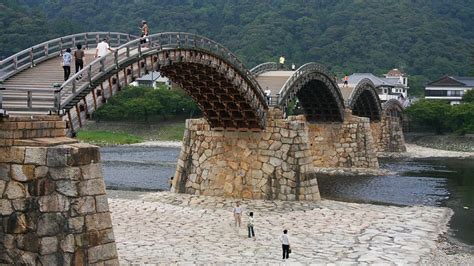 Kintaikyo Bridge - Iwakuni Travel