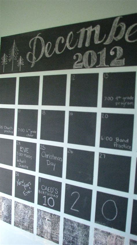 Two Blue Houses: DIY: Chalkboard Wall Calendar