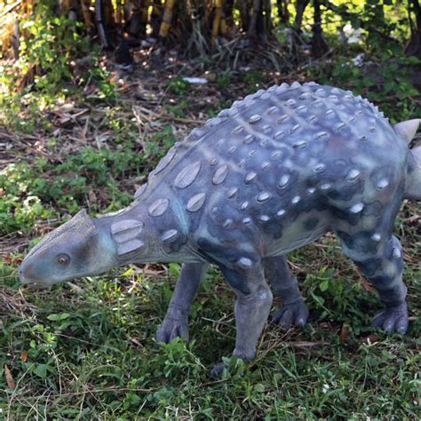 Minmi Dinosaur Australian Ankylosaur - Sculpture & Statue