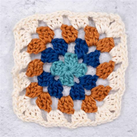 Granny Square Dishcloth - Free Crochet Pattern - Kitchen