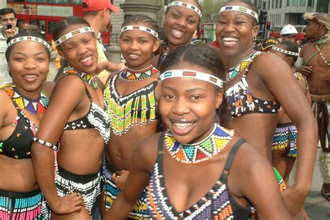 DSCF3094 Umoja Zulu dance girls at Trafalgar Square London | African ...