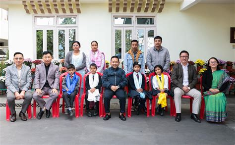 Chief Minister Meets Students Selected for VidyaGyan Academy - The ...