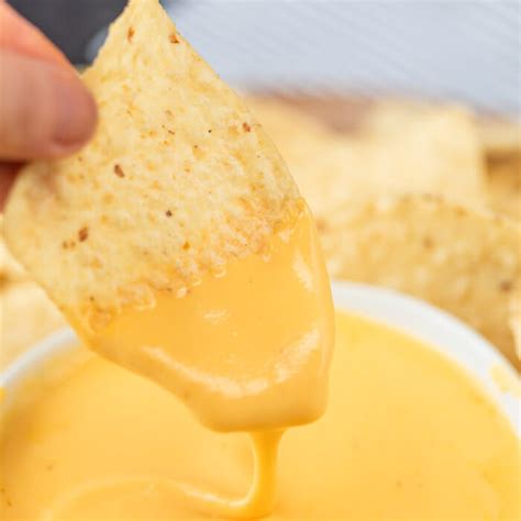 Homemade nacho cheese sauce - easy nacho cheese sauce