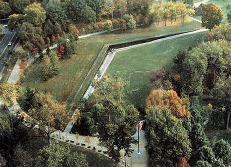 Vietnam Veterans Memorial, Washington D.C, US by Maya Lin- The black ...