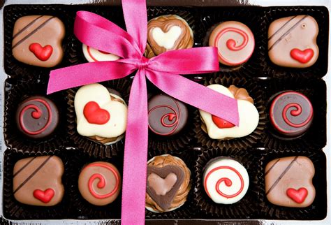 Download Ribbon Heart Chocolate Holiday Valentine's Day 4k Ultra HD ...