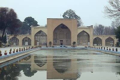 Safavid Architecture | Characteristics, Examples & Facts | Study.com