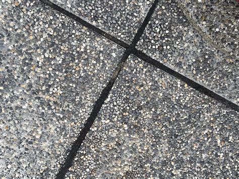 Polymeric Sand Colors: 7 Tips to Choose - Eagle Pavers