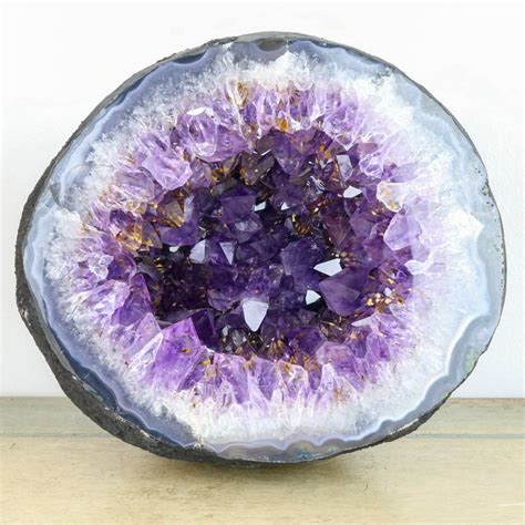 Rare circular Amethyst Geode from Brazil - 4.1kg - 17cm x 15cm - Lyn ...