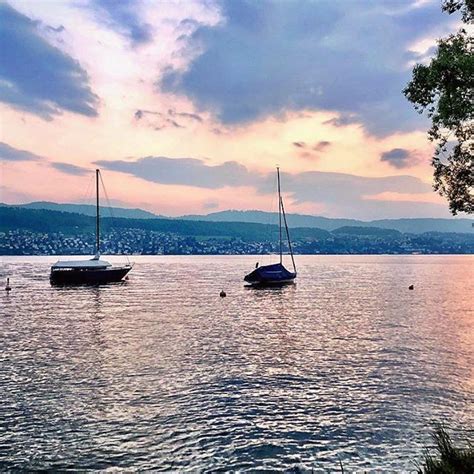 Evening glow on Lake Zurich. Wishing you a fabulous weekend! https ...