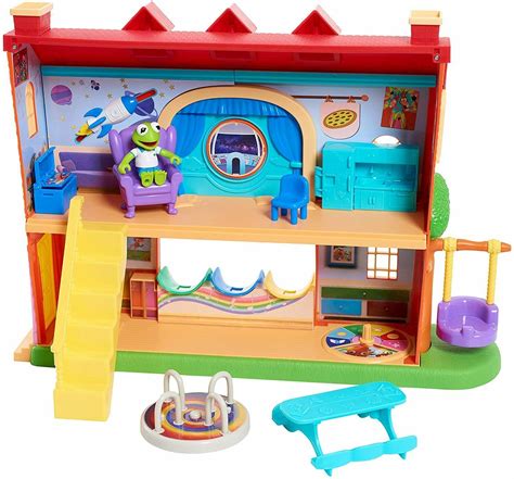 Disney Junior Muppet Babies Schoolhouse Playset with Kermit + Piggy ...