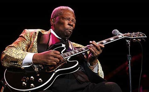 Download Bb King Guitar Solo Wallpaper | Wallpapers.com