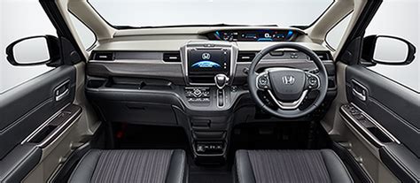 2016 Honda Freed mini MPV's interior images revealed