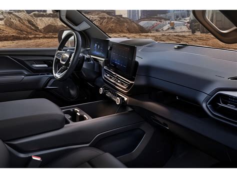 2024 Chevrolet Silverado EV: 53 Interior Photos | U.S. News