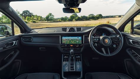 Porsche Macan Interior | Cabinets Matttroy