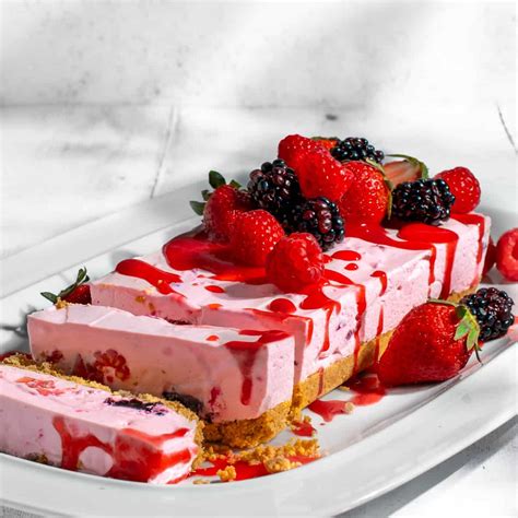 Mixed berry cheesecake (no-bake)