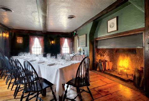 5 Best New England Restaurants with Fireplaces | New england, New ...