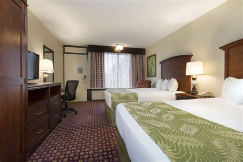 Hotel Rooms in Orlando | Rosen International Inn Near the Parks