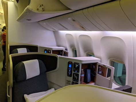 Airline Review: Cathay Pacific – Business Class (Boeing 777-300 with ...