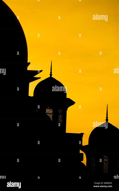 mosque silhouette during sunset Stock Photo - Alamy