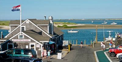 Chatham Pier Fish Market, Chatham MA: Fresh Seafood, Refreshing Views