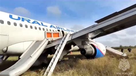 Hydraulics fault blamed for Russian plane emergency landing in ...