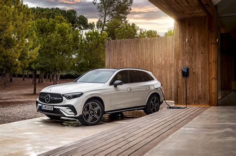 2023 Mercedes-Benz GLC Range Welcomes 300 d, 300 e, and 400 e Variants ...